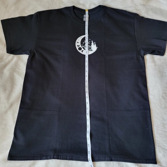 Moon's & Mountain's Print Crew Neck T-Shirt - Picture 3 of 6